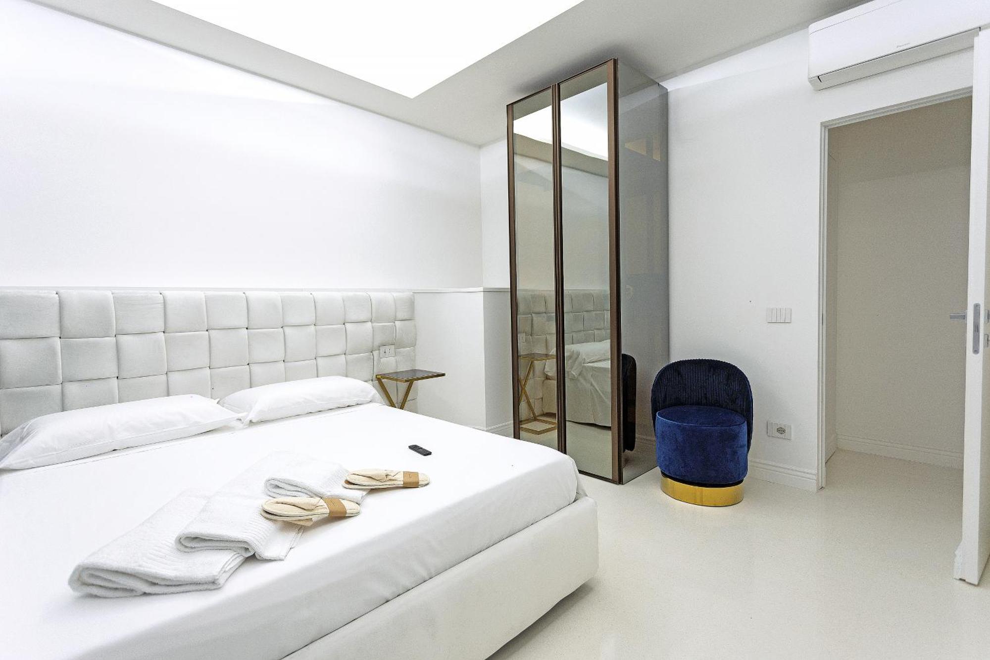 Luxury Apartment-corso Malta By Alux38 * Naples