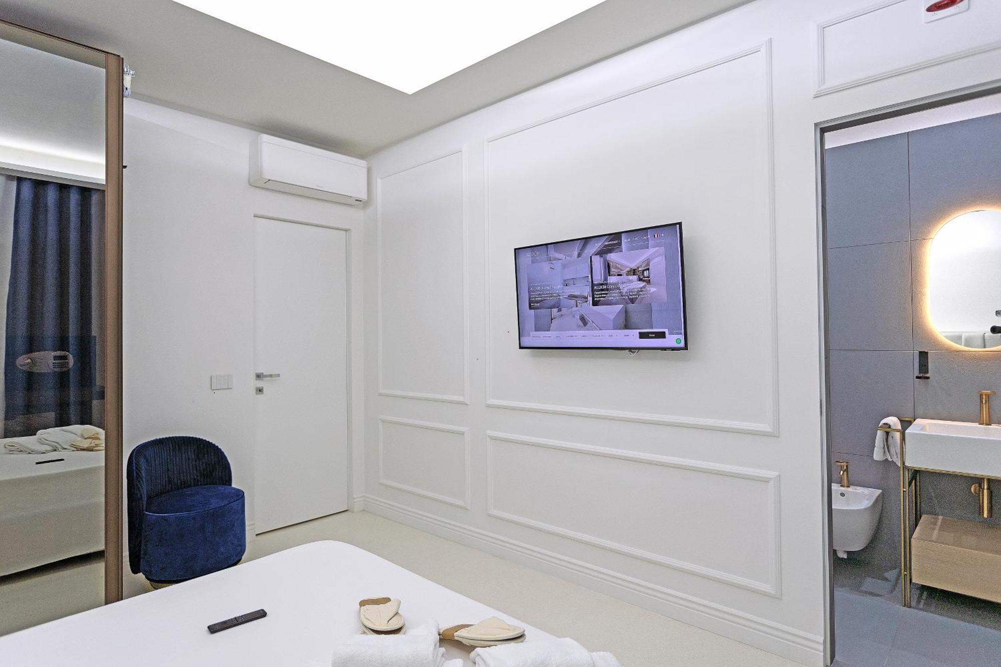 Luxury Apartment-corso Malta By Alux38 * Naples